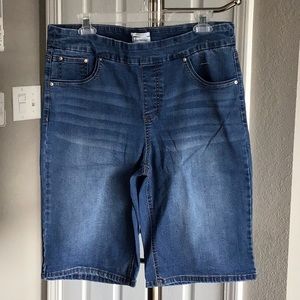 Westbound pull on high rise denim Bermuda shorts size 14 elastic waist